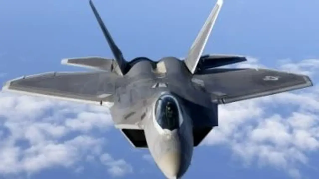 القاذفات الاستراتيجية الأمريكية تعزز تواجدها العسكري في منطقة الكاريبي